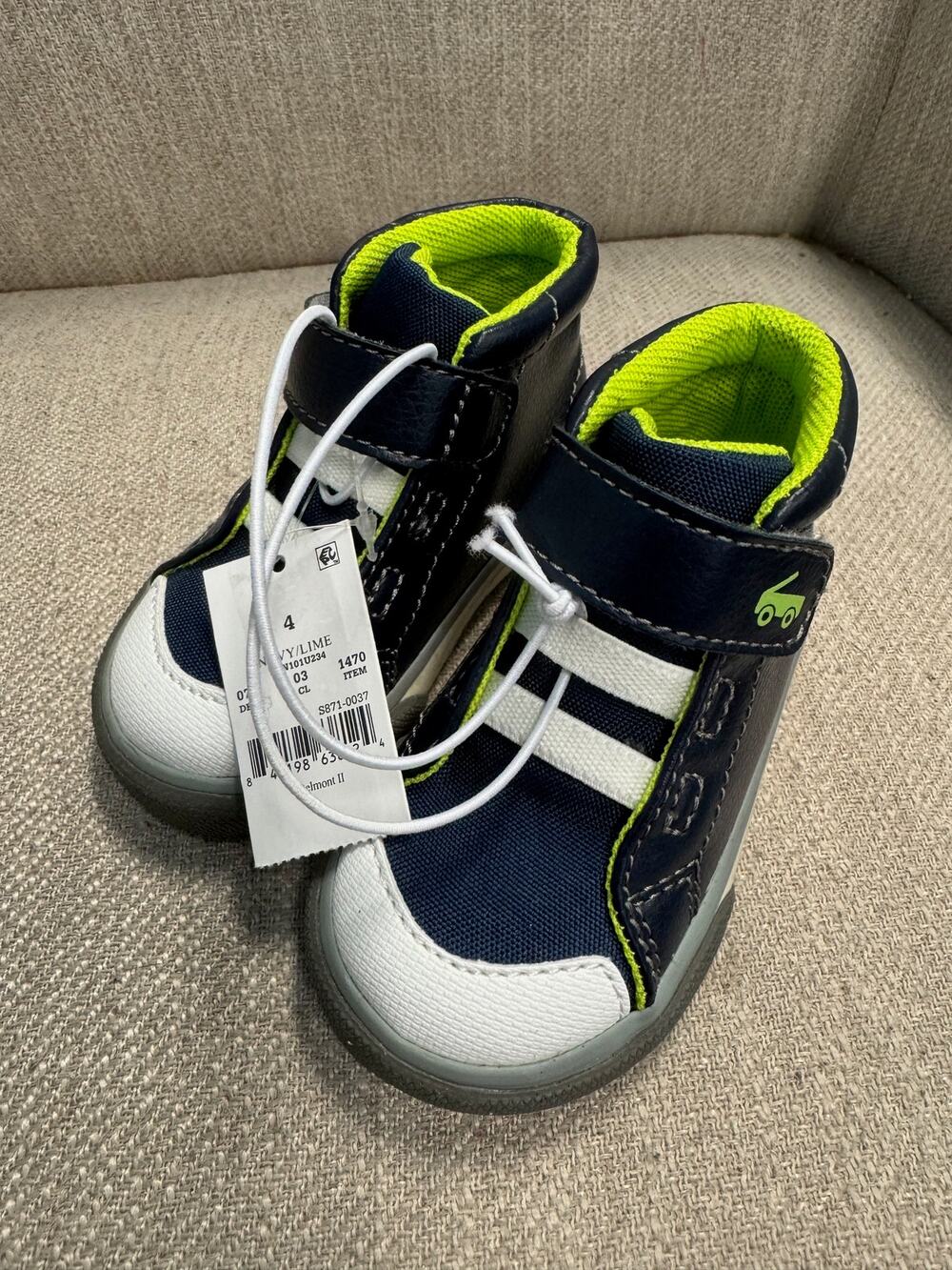 NWT Toddler Boys See Kai Run Navy Blue Belmont Sneakers - Size 4